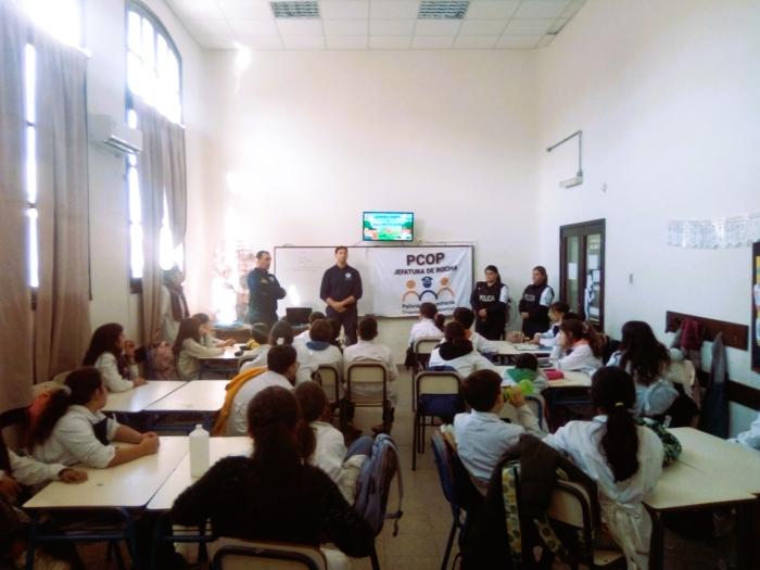 Alumnos en taller 