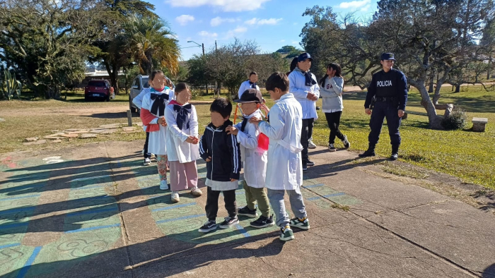 Niños en actividad Niños en actividad