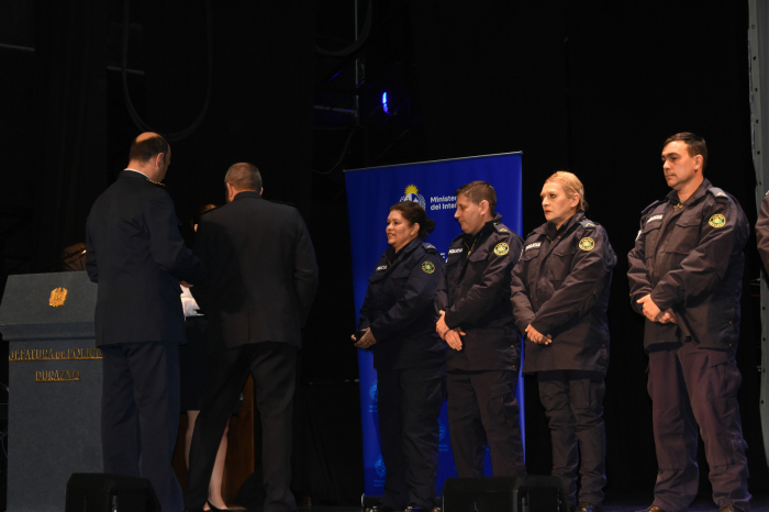 Reconocimientos a policías