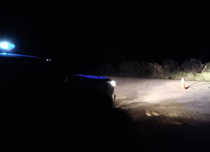 Un hombre que vivía en el blaneario Kiyú fue condenado por un delito de suministro Imagen ilustrativa. Móvil policial en recorrido por zona rural.