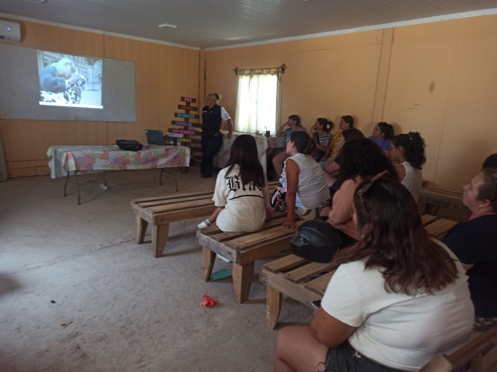 Vecinos en reunión Vecinos en reunión