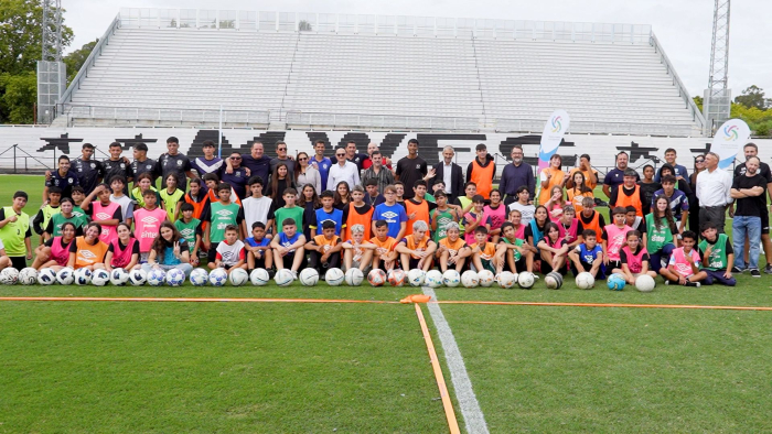 Se realizó el lanzamiento de CAMP Convivencia y Liderazgo del programa Pelota al Medio a la Esperanz