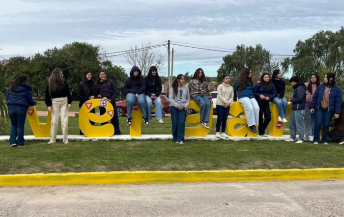 Estudiantes en las letras corpóreas Estudiantes en las letras corpóreas
