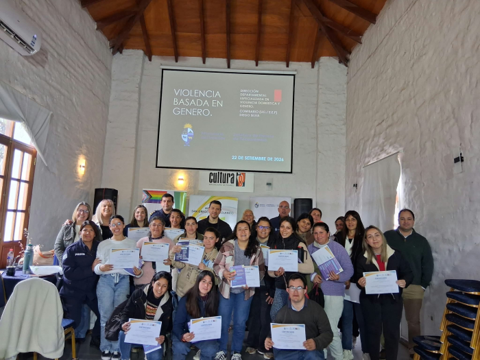 Foto grupal de los participantes 
