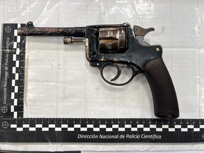 Arma incautada Revolver de aparente calibre 28