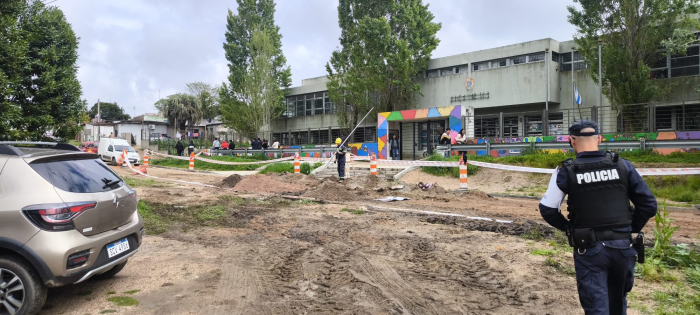 Policía brinda apoyo preventivo durante un festival escolar en Piedras Blancas Policía recorre inmediaciones al centro educativo