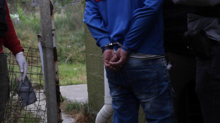 foto de una persona detenida 