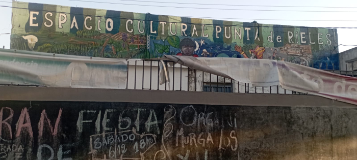 Foto de fachada del Anfiteatro de Punta de Rieles