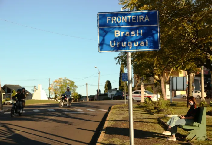 Rapiña a empresa en Zona Franca. 