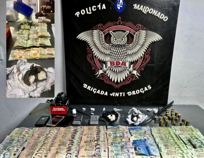 dinero y objetos incautados