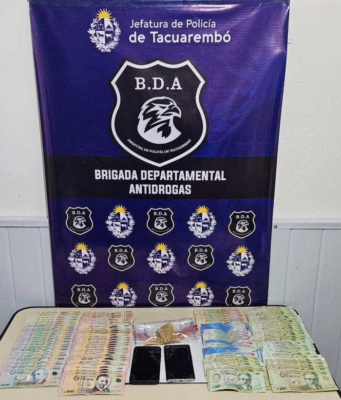 Efectos, sustancia y dinero incautados Efectos, sustancia y dinero incautados