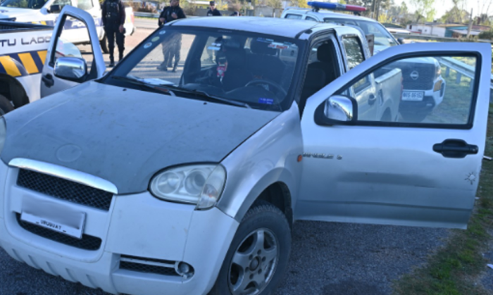 vehículo incautado por porte y tenencia de arma de fuego vehículo incautado por porte y tenencia de arma de fuego