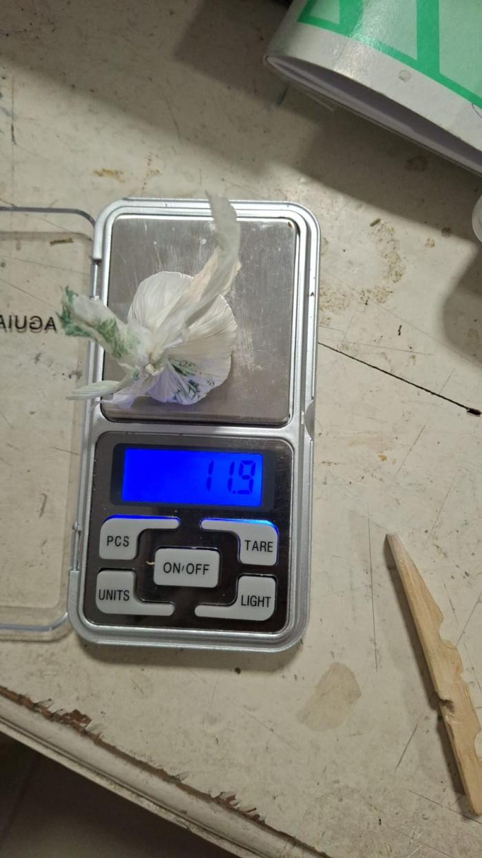 11.9 gramos de clorhidrato de cocaína, los que transportaba el detenido.. 11.9 gramos de clorhidrato de cocaína, los que transportaba el detenido..