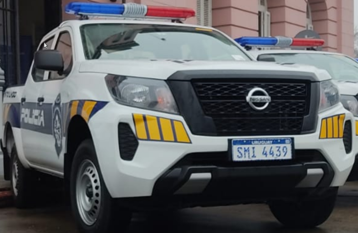 Tres masculinos fueron condenados en Maldonado por un delito de hurto especialmente agravado camioneta policial estacionada