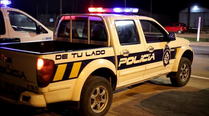camioneta de la policía patrullero
