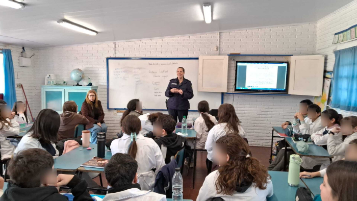 Escuela Nº 8 José Enrique Rodo, de la ciudad de San Carlos Charla para alumnos