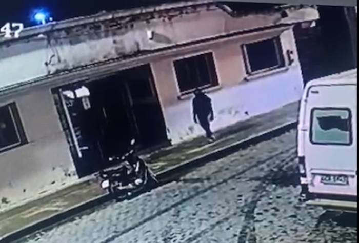 Momento del intento de hurto de motocicleta Momento del intento de hurto de motocicleta