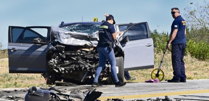 Policía Científica trabajando en siniestro de tránsito Policía Científica trabajando en siniestro de tránsito