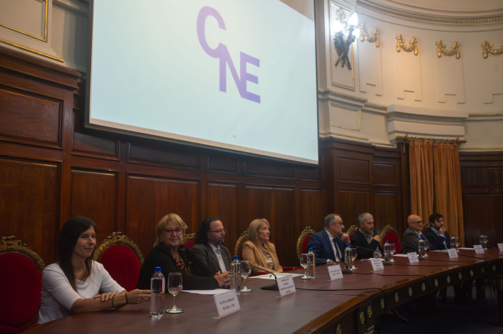 Presidenta en ejercicio, Subdirector General de Secretaría, Ministro de Educación y Defensa, y ANEP