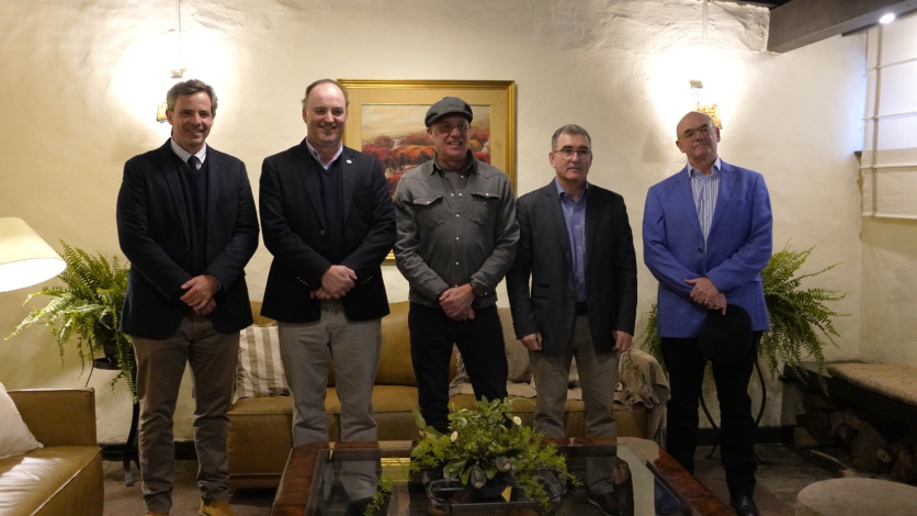 Ministro, Subdirector de la Policía Nacional, Director de Seguridad Rural y directivos de la ARU