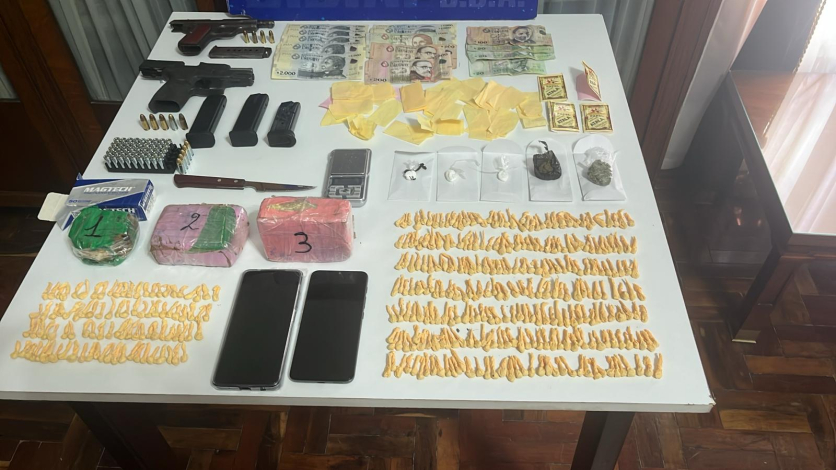 objetos incuatados en el allanamiento