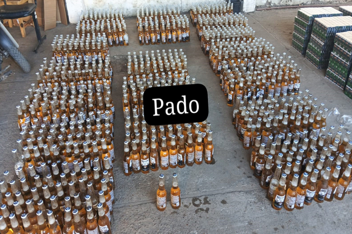 Bebida alcoholica de contrabando incautada por la policía