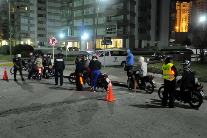 Operativo de control de vehiculos en Punta del Este
