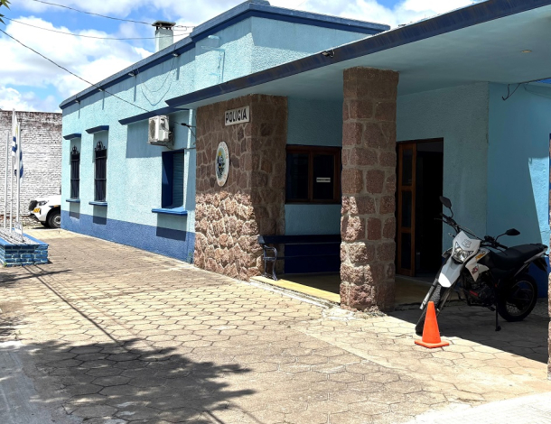 Fachada de seccional segunda de Fray Marcos