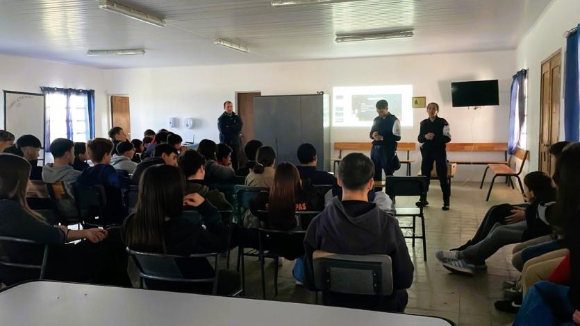 Jóvenes en taller 