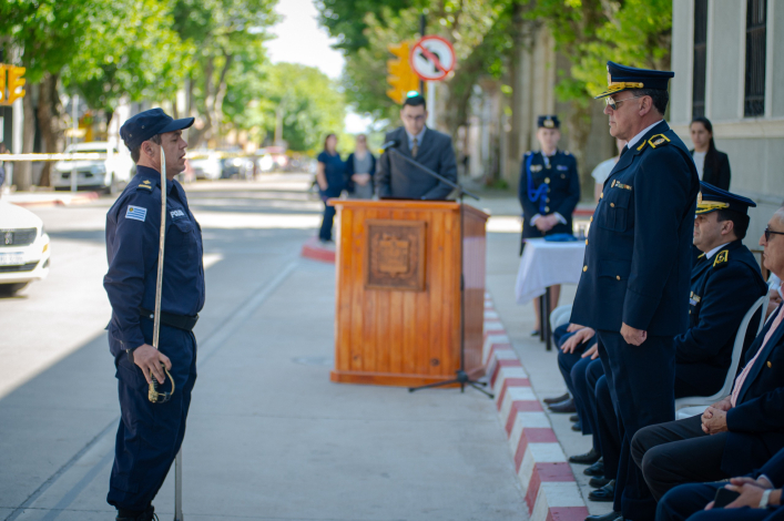 Saludo Policial