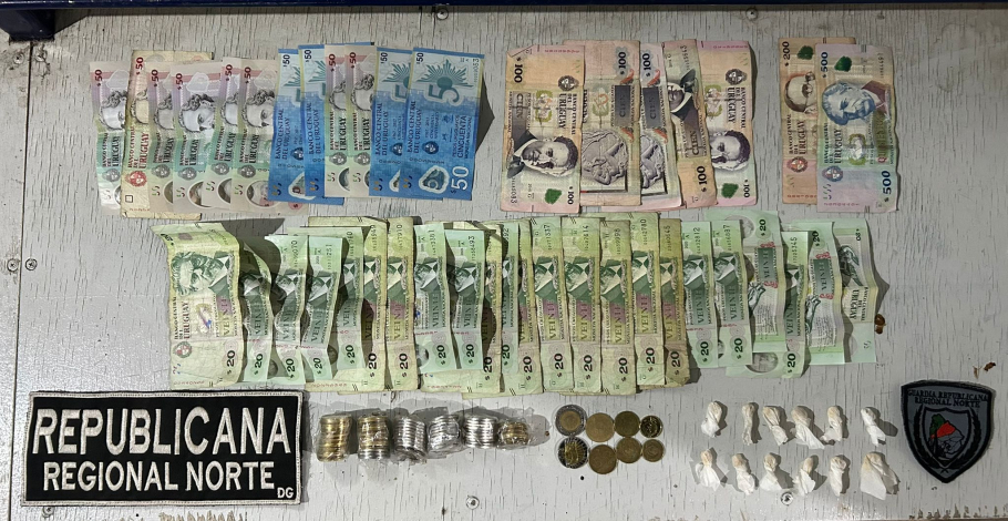 Dinero y droga incautada