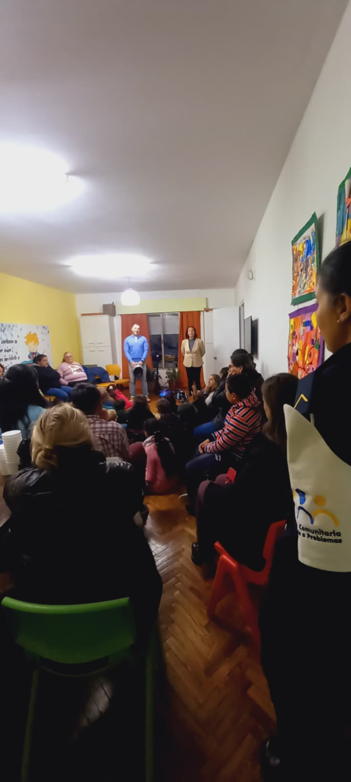 Participantes en la charla 