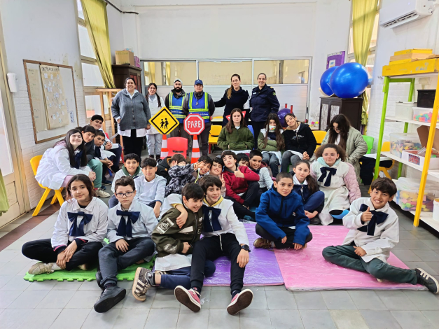 Charla en Escuela de Aiguá