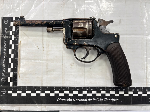 Revolver de aparente calibre 28