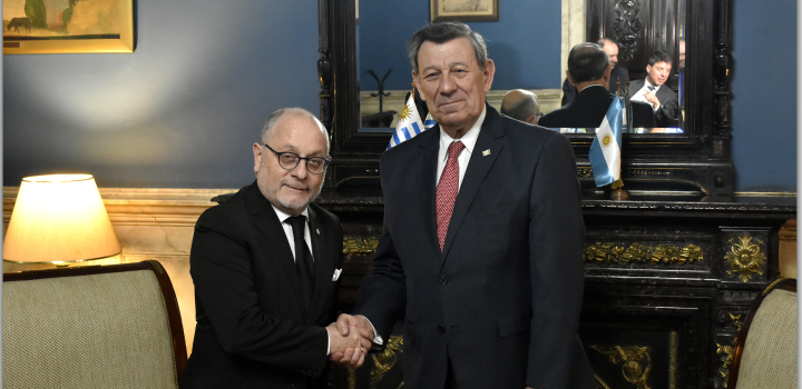Reunión de Cancilleres de Uruguay y Argentina Reunión de Cancilleres de Uruguay y Argentina