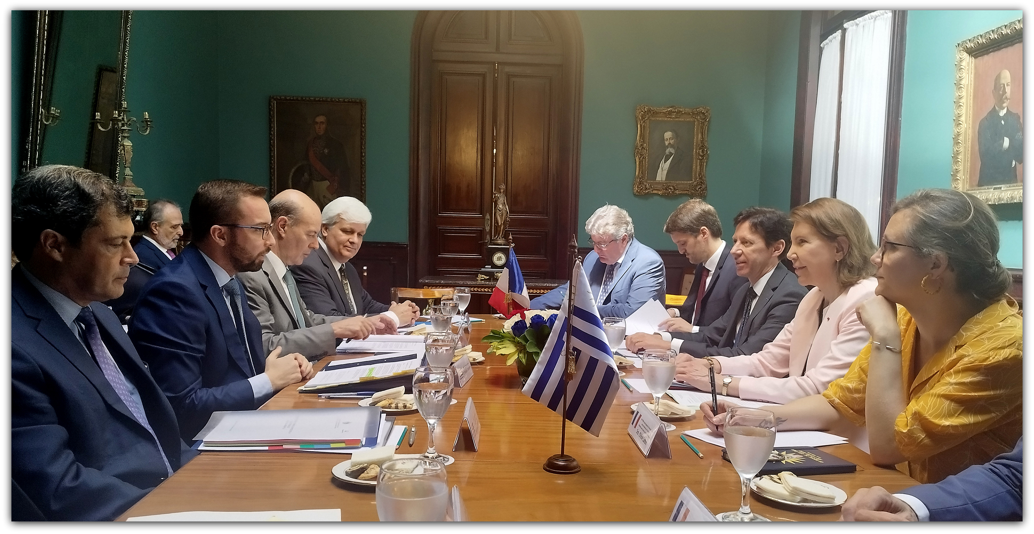II Reunión del mecanismo de consultas políticas bilaterales Uruguay-Francia y firma de la Hoja de Ruta Franco-Uruguaya