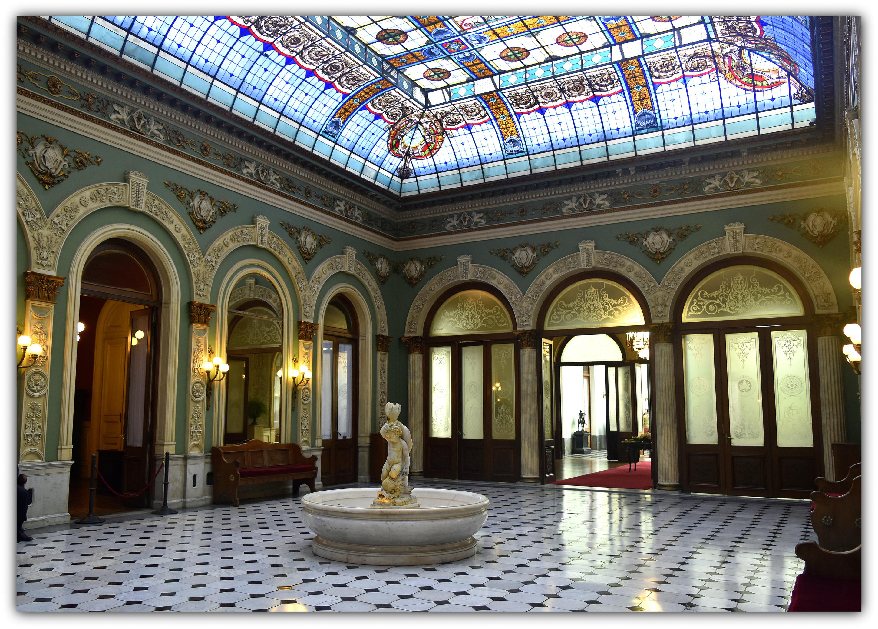 Patio de la fuente