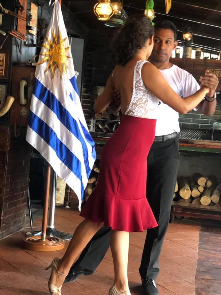 Gira Tango 1