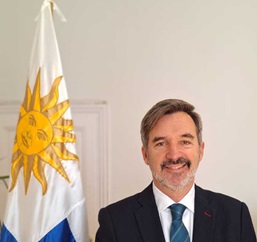 Cónsul General Conrado Silveira