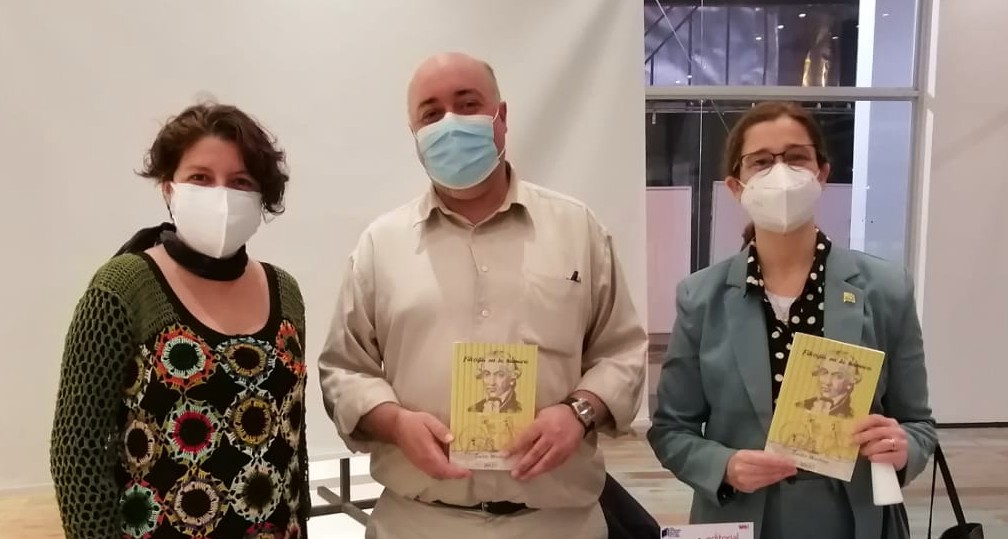 Presentación del libro Filosofando en la hamaca