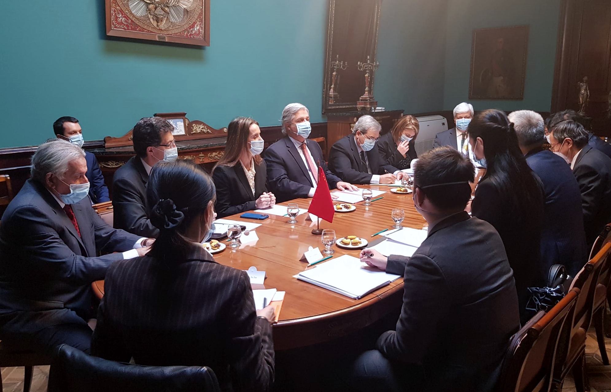 Canciller Bustillo recibió al Director General del Departamento de América Latina y el Caribe