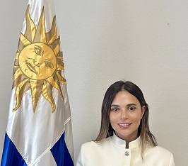 Consul Distrito Alina Terra