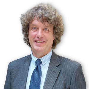 Embajador Hugo Caussade