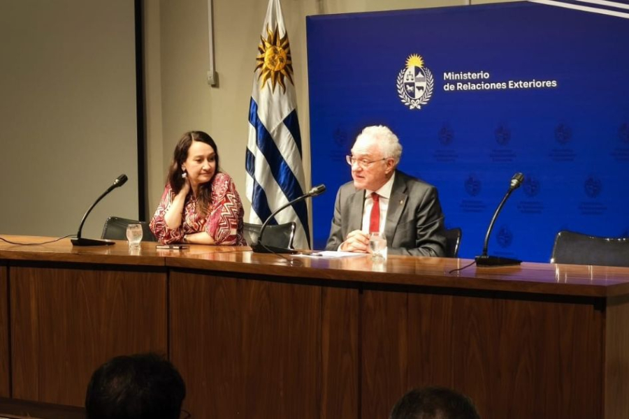 El canciller Mario Lubetkin y la vicecanciller Valeria Csukasi