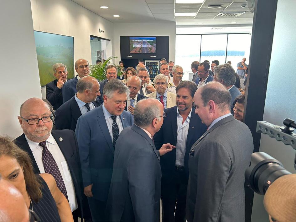 Inauguración del aeropuerto binacional de Rivera marca nuevo hito en la integración regional Inauguración del aeropuerto binacional de Rivera marca nuevo hito en la integración regional