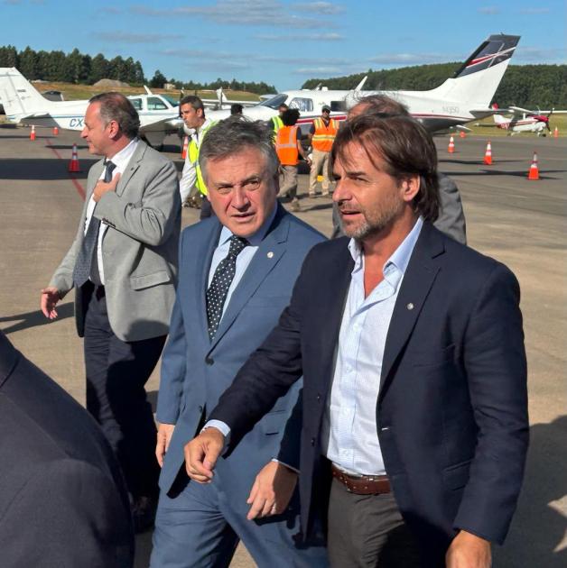 Inauguración del aeropuerto binacional de Rivera marca nuevo hito en la integración regional. Inauguración del aeropuerto binacional de Rivera marca nuevo hito en la integración regional.