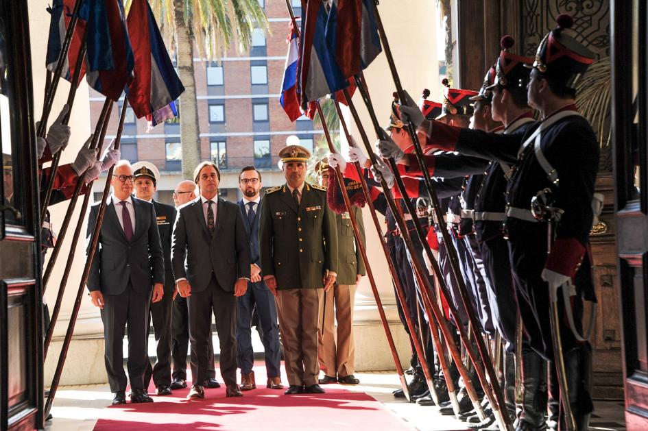 Ingreso al Palacio Estévez Cartas Credenciales
