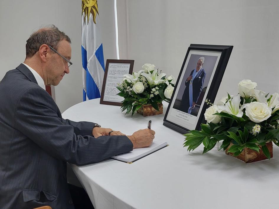 Embajador de la República Federativa del Brasil Embajador de la República Federativa del Brasil