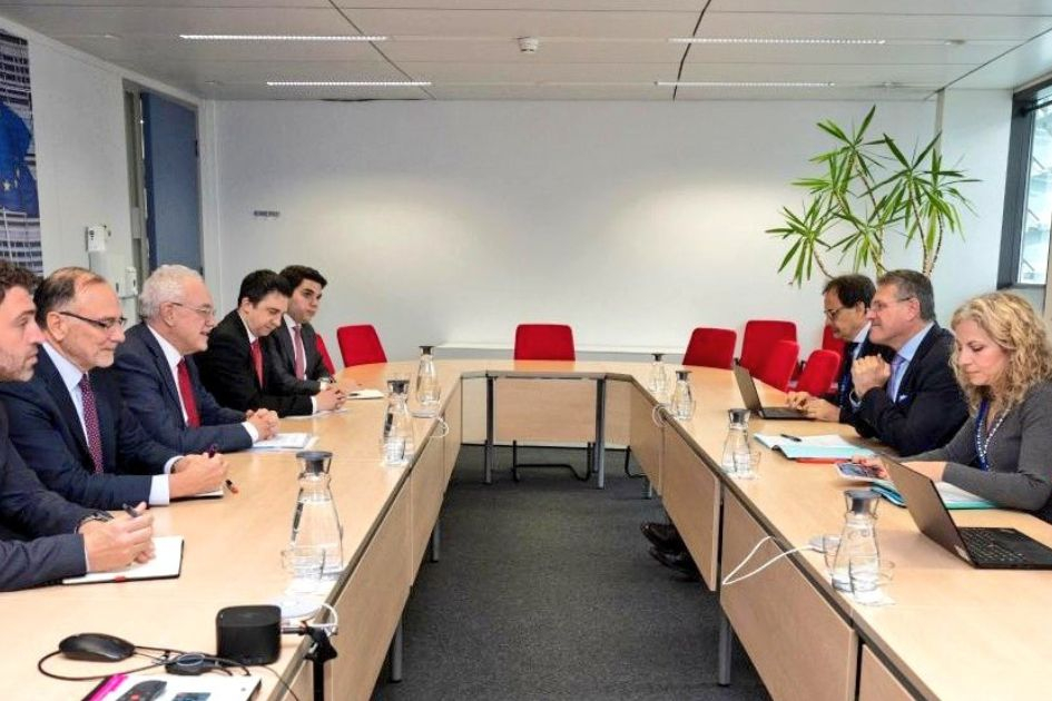 Canciller en Bruselas reunido con el comisario europeo de Comercio y Seguridad Económica Canciller en Bruselas reunido con el comisario europeo de Comercio y Seguridad Económica
