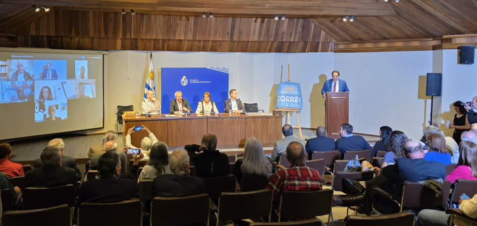 Apertura del encuentro mundial de uruguayos residentes en el exterior